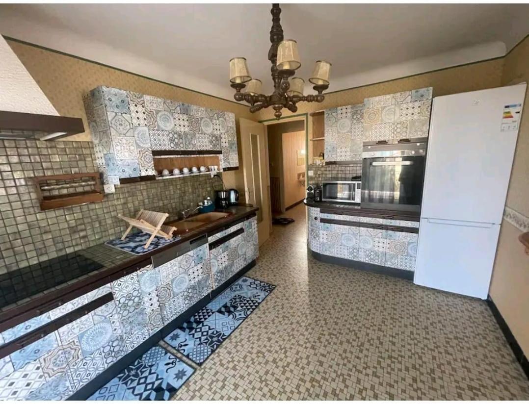 -Comme à la Maison- Jardin, Véranda, Idéal familles et Business Niort Exterior foto