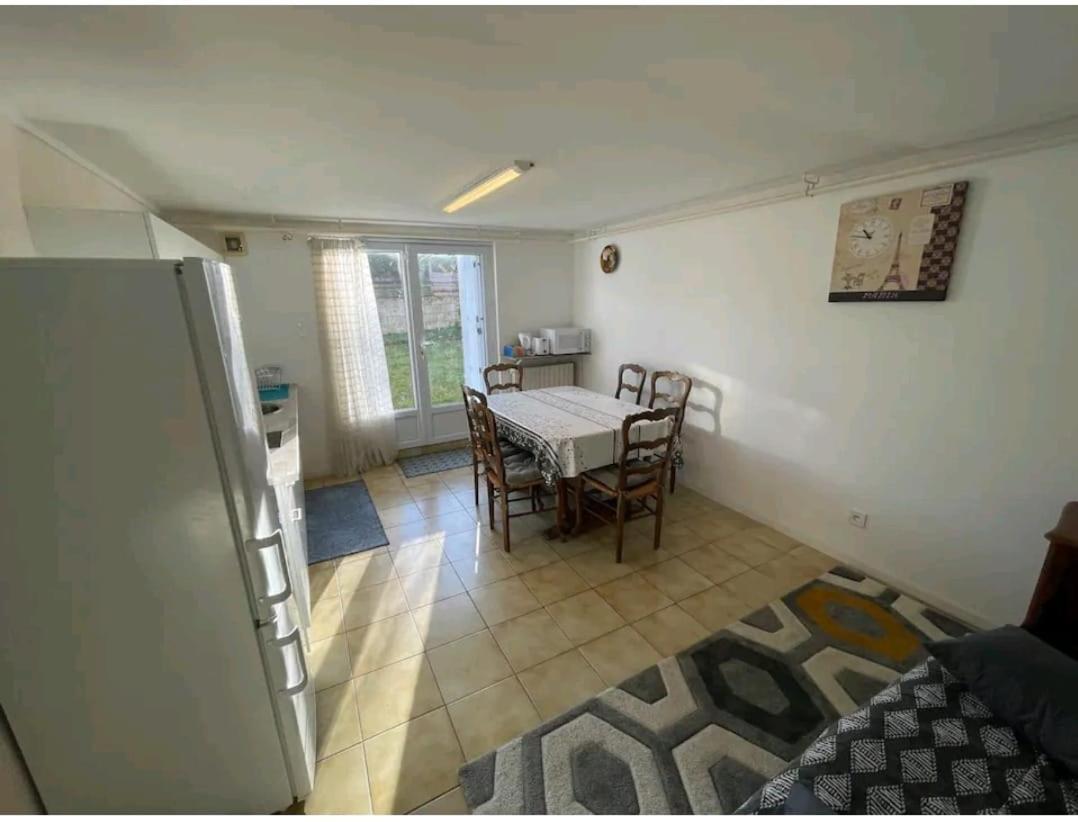 -Comme à la Maison- Jardin, Véranda, Idéal familles et Business Niort Exterior foto